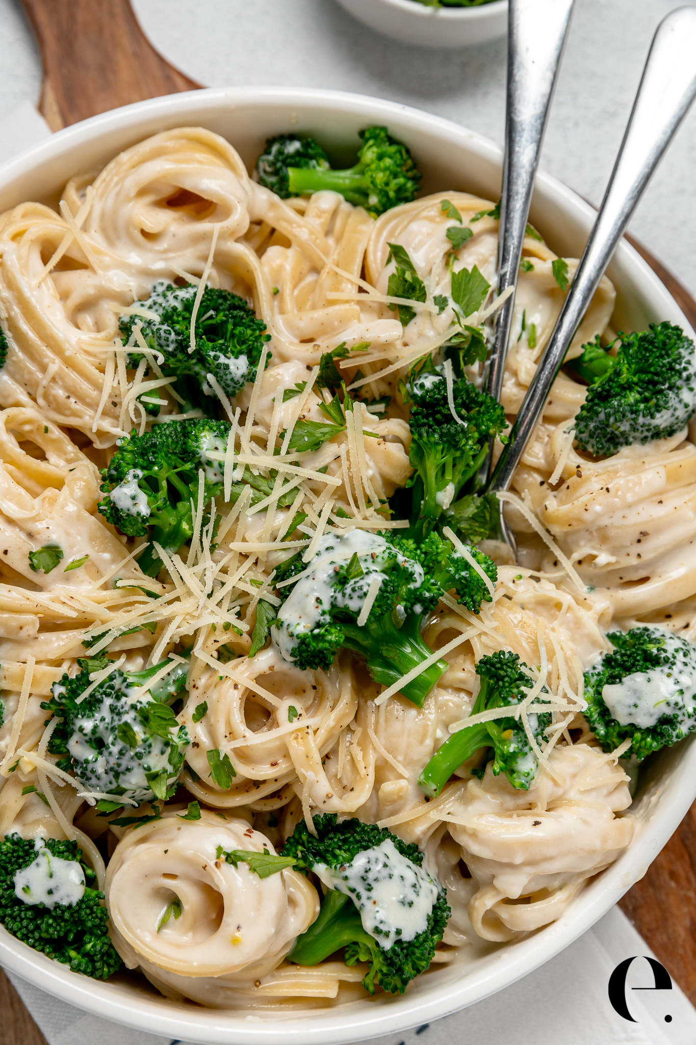 Cottage Cheese Alfredo Pasta (High-Protein & 30 Minutes)